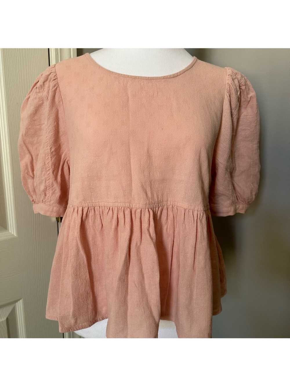 Adorable Baby Doll Top, puff sleeves, buttons on back, blush pink, size Large